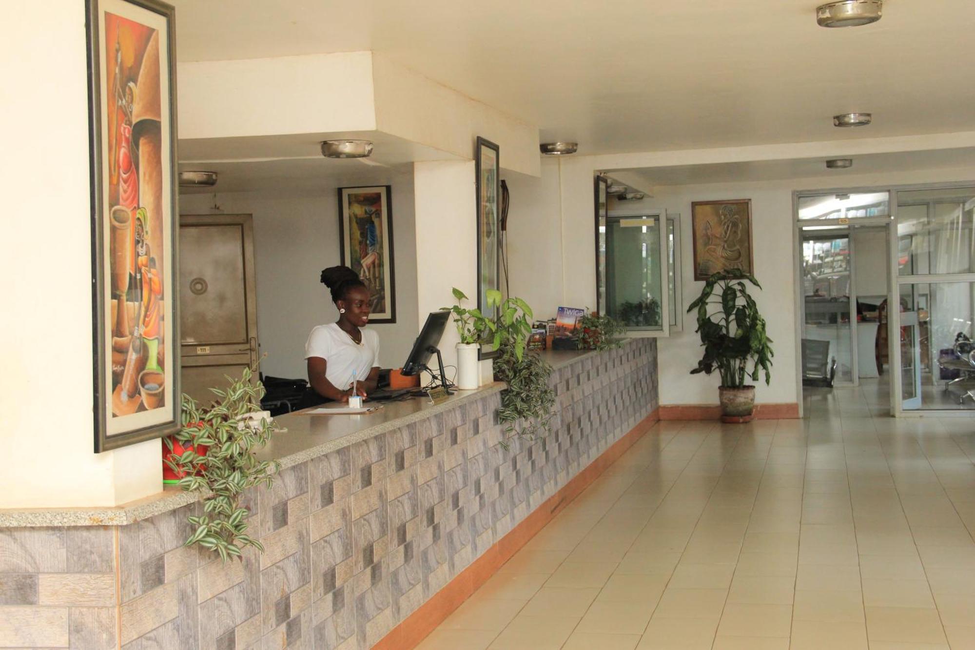 Entebbe Flights Motel Екстериор снимка