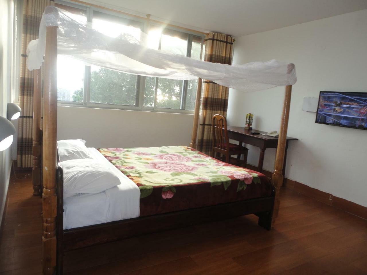 Entebbe Flights Motel Екстериор снимка