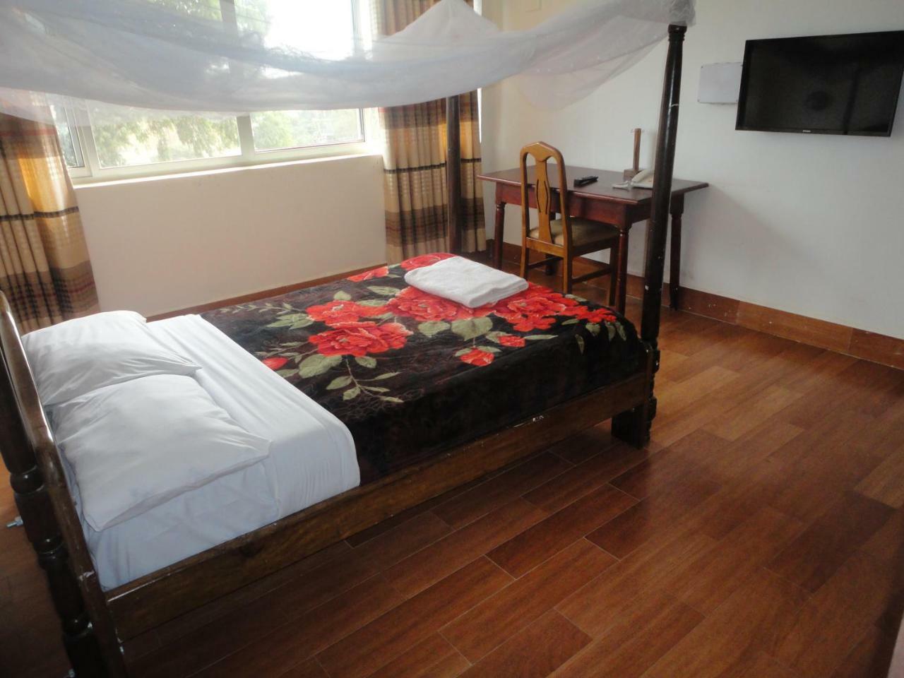 Entebbe Flights Motel Екстериор снимка