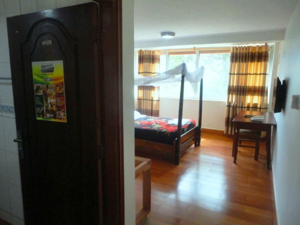 Entebbe Flights Motel Екстериор снимка