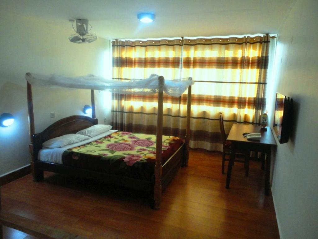 Entebbe Flights Motel Екстериор снимка